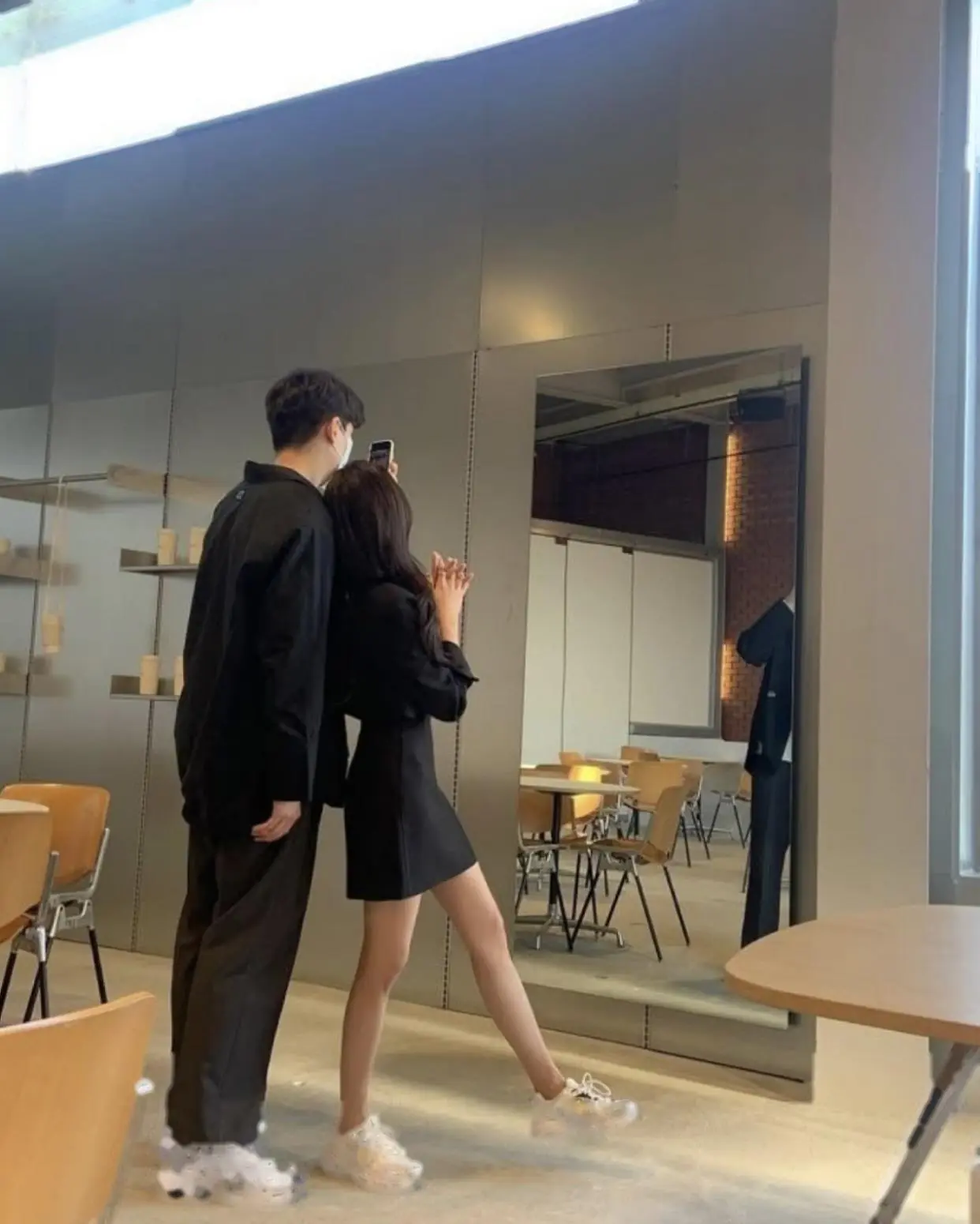 Bìa RỰC RỠ GIỮA KHOẢNG TRỜI RIÊNG