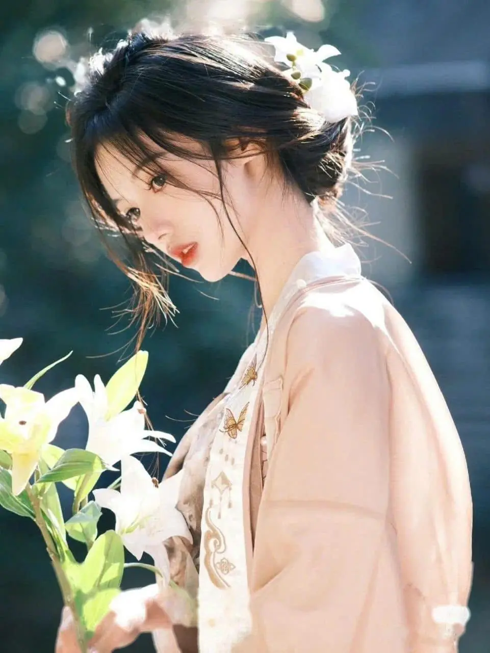 Bìa TIỀN CỦA NGƯỜI CHẾT