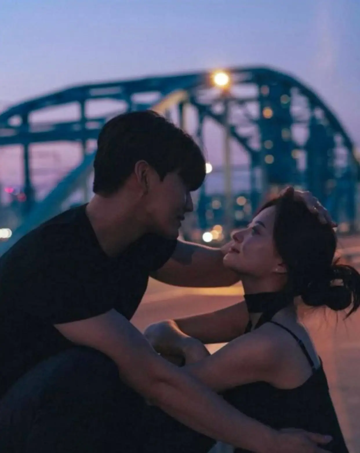 Bìa MỐI LIÊN KẾT CẢM GIÁC