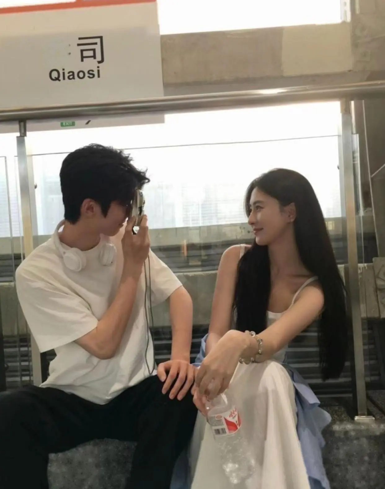 Bìa TÌNH YÊU VƯỢT RANH GIỚI