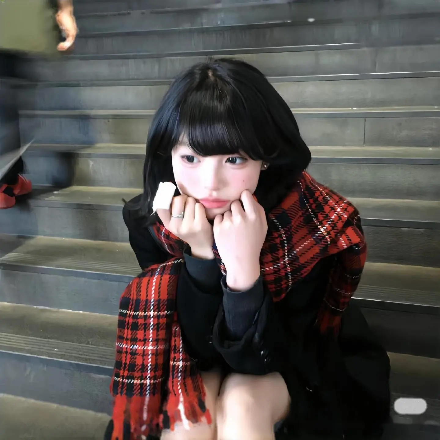 Bìa 18 NĂM LÀM NGƯỜI MẸ THAY THẾ