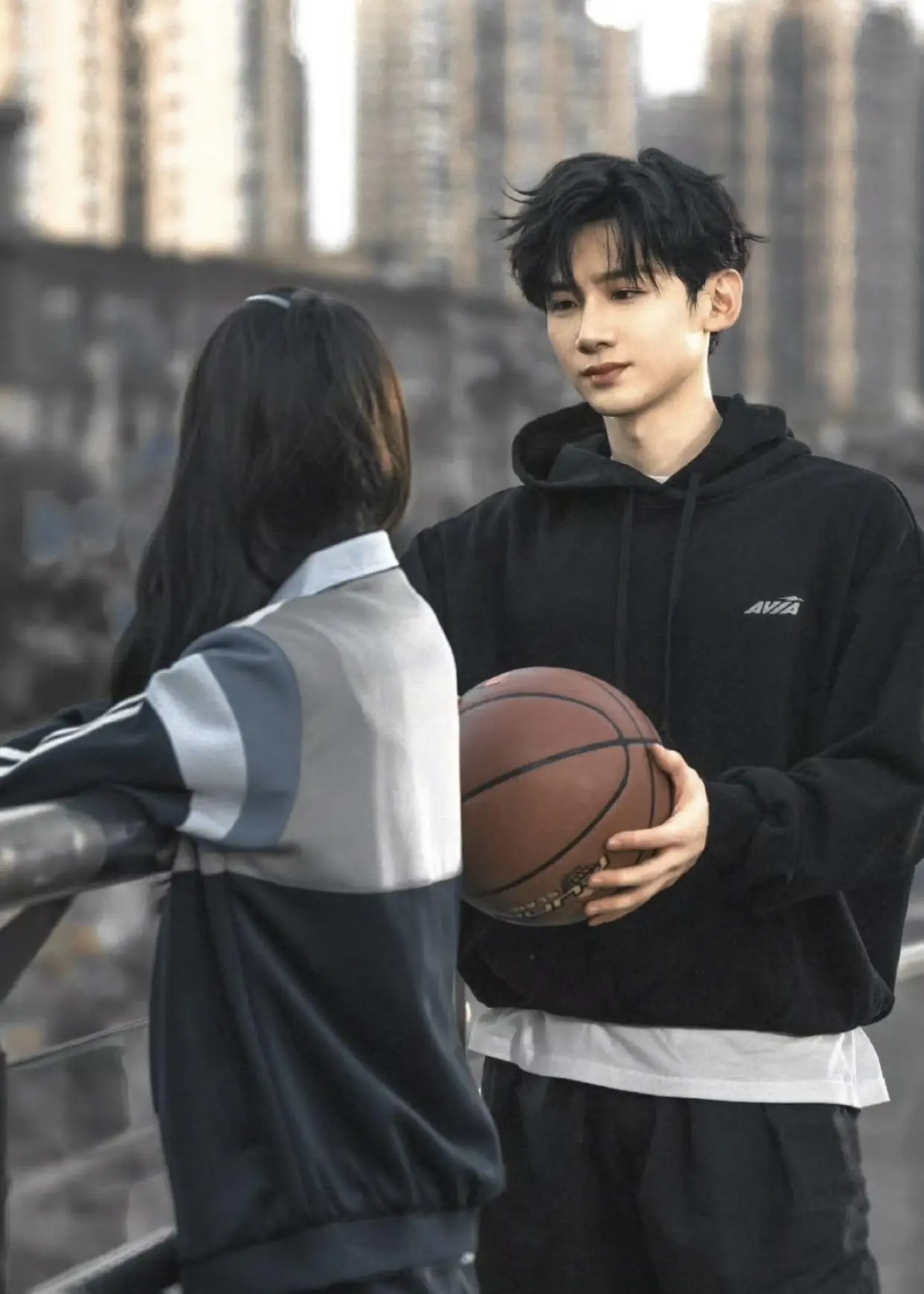 Bìa HẸN HÒ QUA GAME