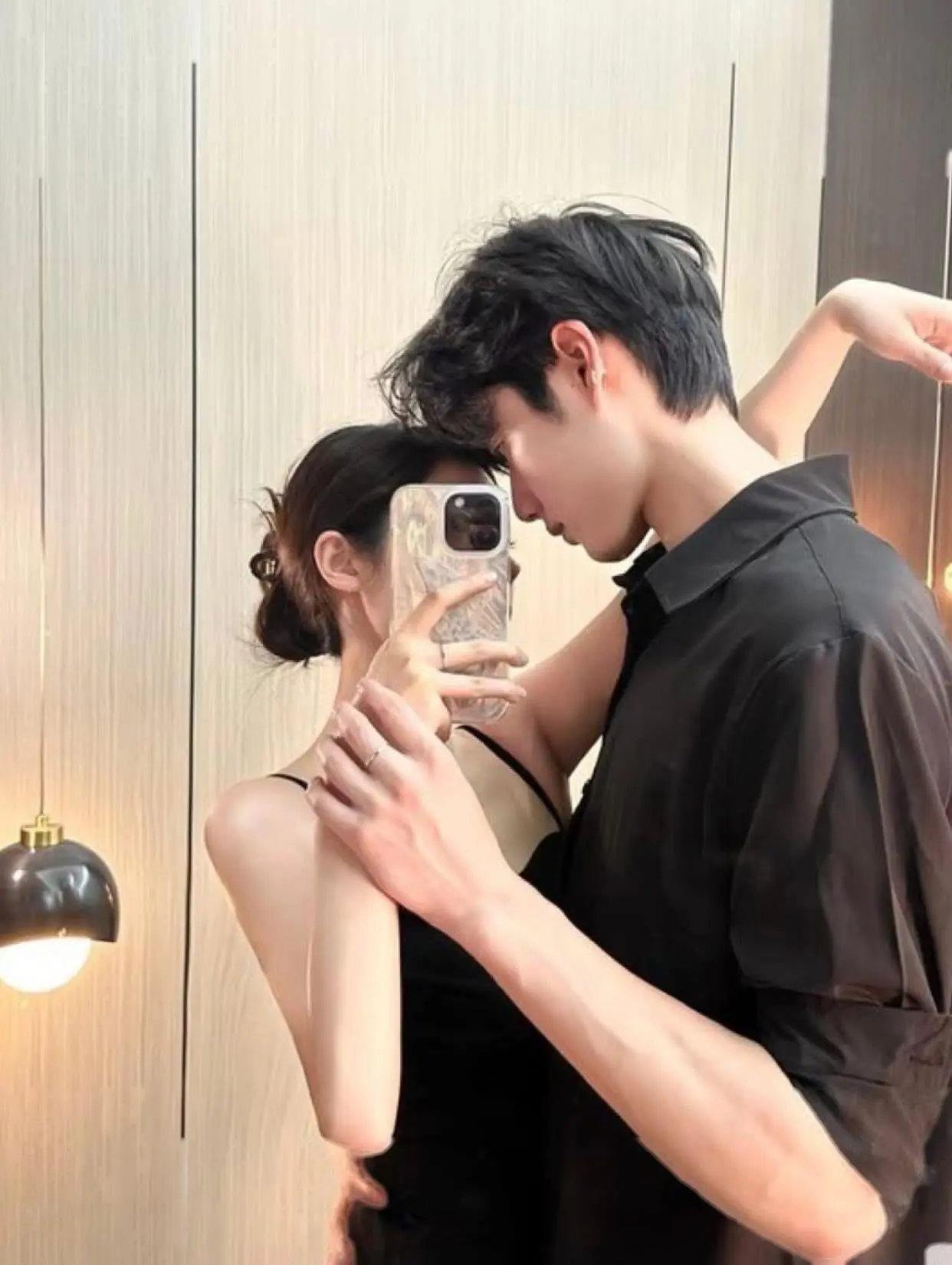 Bìa TÔI VÀ BẠN THÂN CÙNG XUYÊN KHÔNG