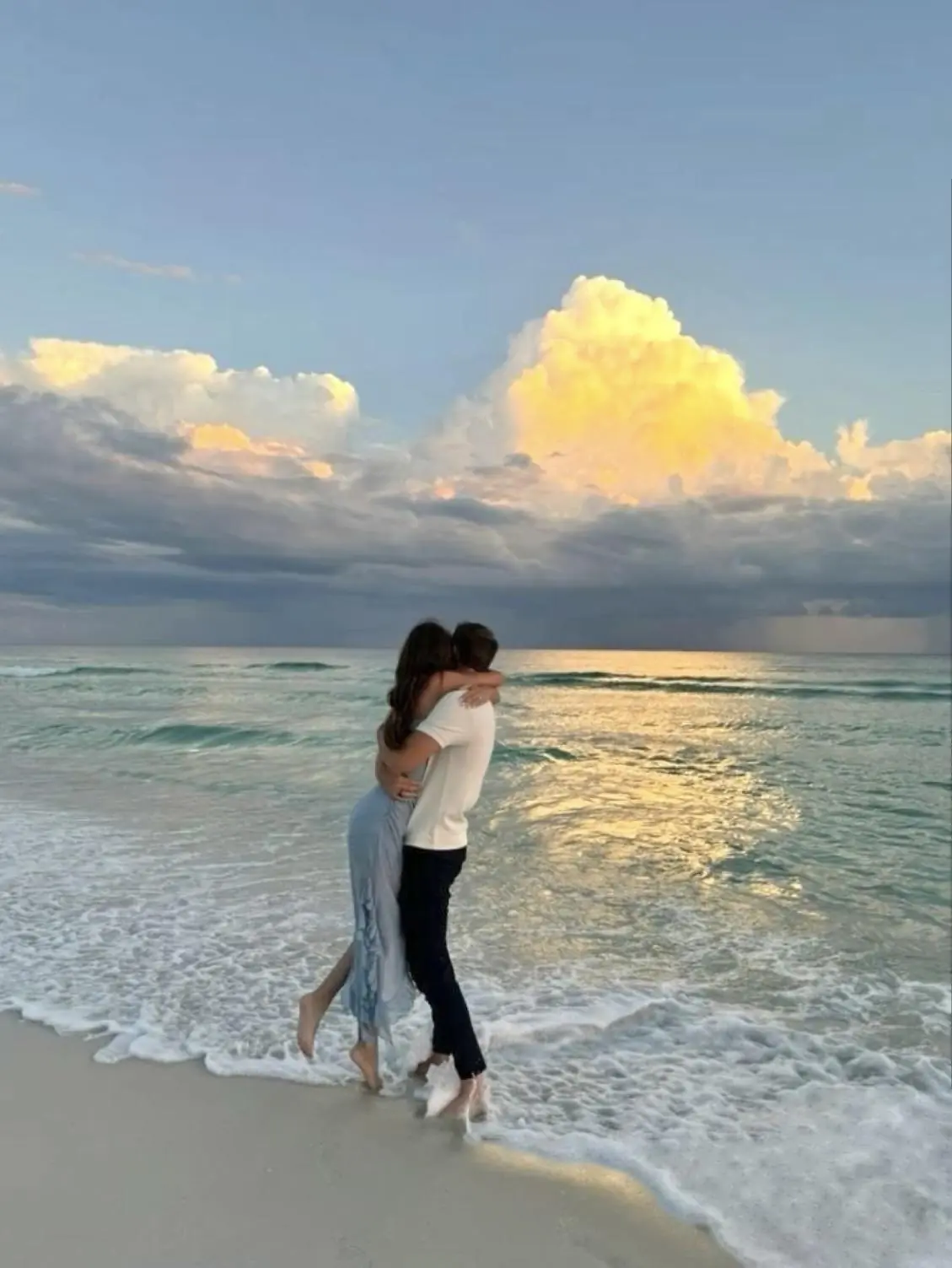 Bìa CHỒNG TÔI PHẢI LÒNG BẠN THÂN TÔI