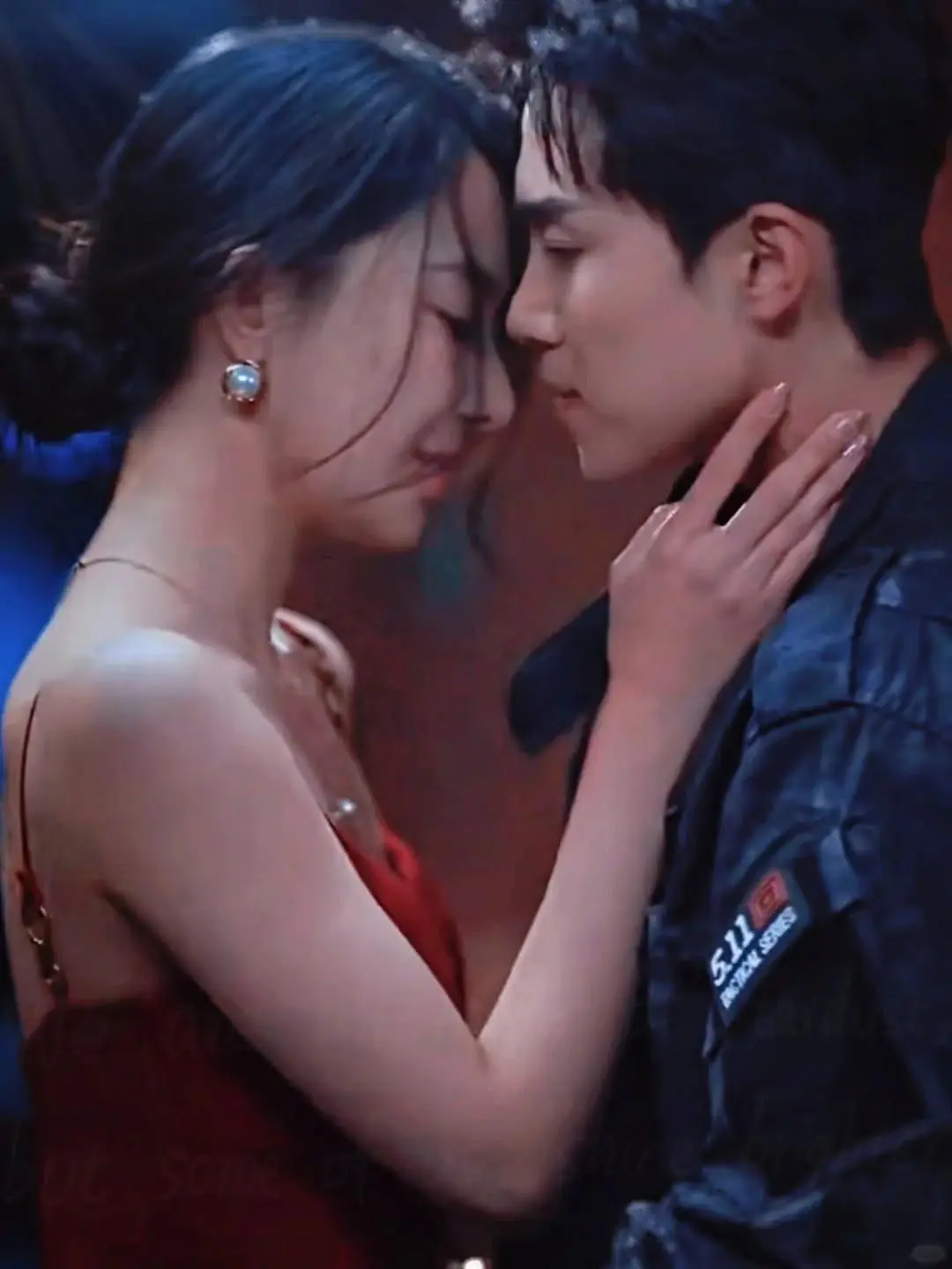 Bìa Vợ Hợp Pháp Của Cảnh Sát Tần
