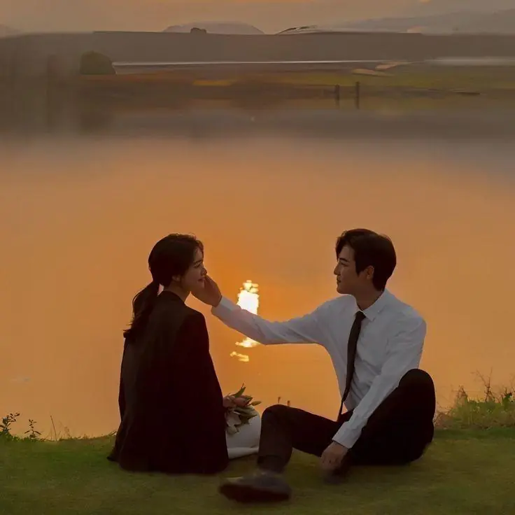 Bìa NGƯỜI KHÔNG ĐÁNG BẬN TÂM